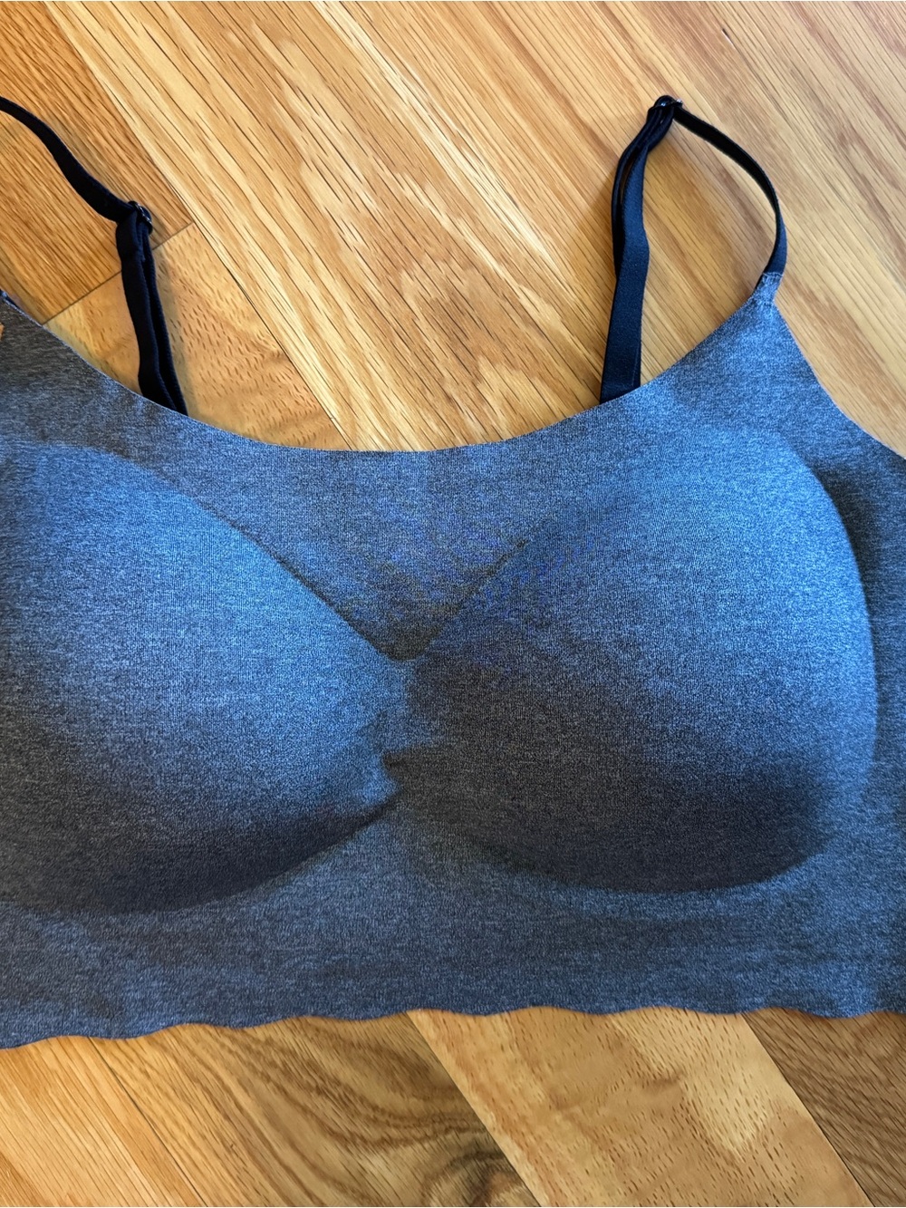 ZYIA Charcoal Seamless Bra with Black Straps Wireless cup molds; athleisure